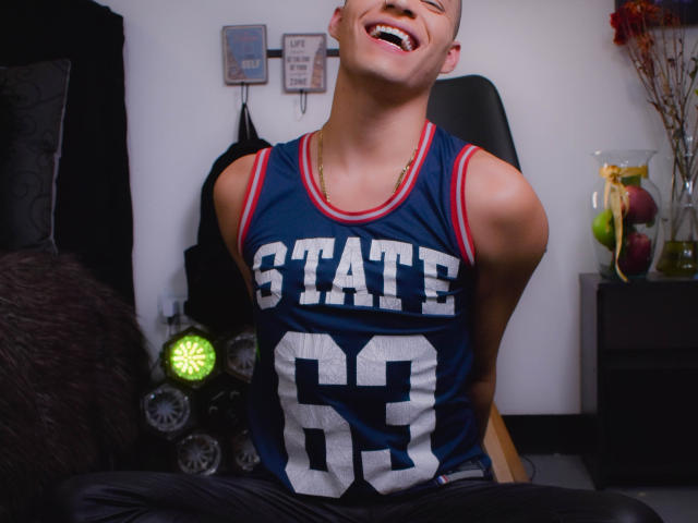 JacobBigAss - Sexe cam en vivo - 9794525