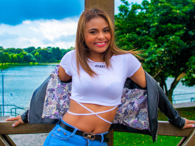 JhoanJenner - Live sex cam - 9798265