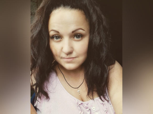 FreshBecky - Live sexe cam - 9798933