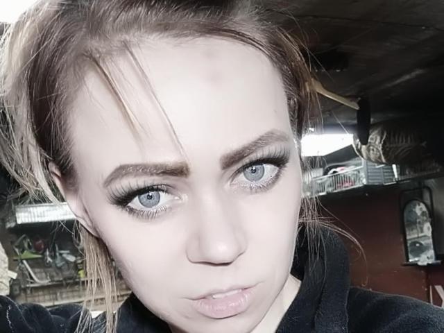 TaiaWqax - Live sexe cam - 9806373