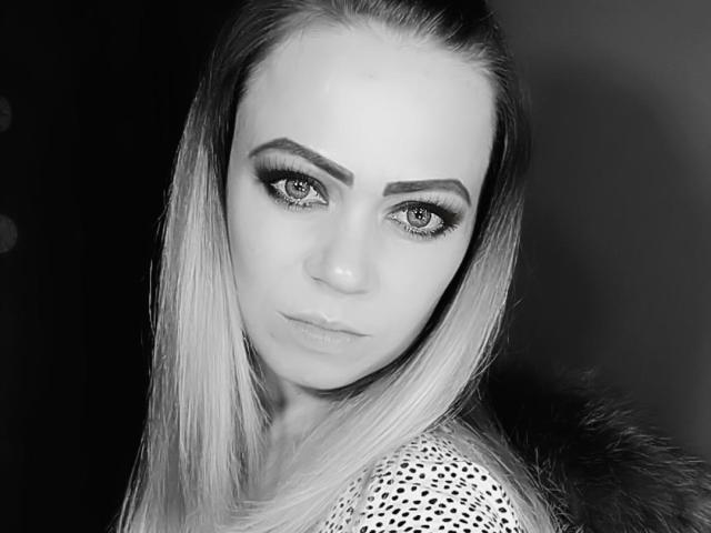 TaiaWqax - Live sexe cam - 9806461