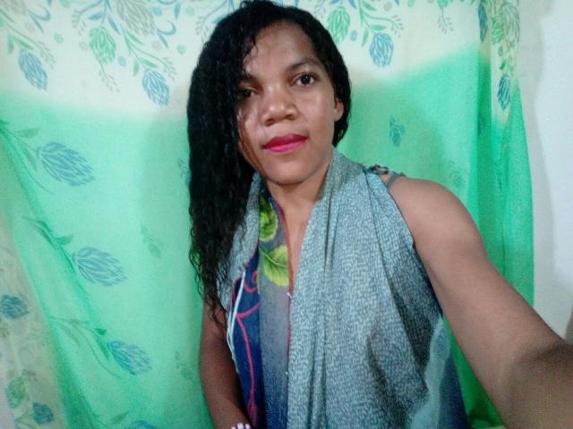 Alliahz - Live sexe cam - 9809537