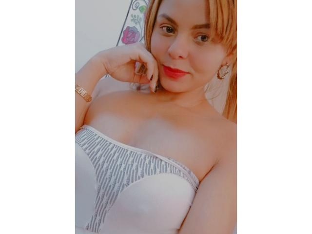 JhoanJenner - Live sex cam - 9811597