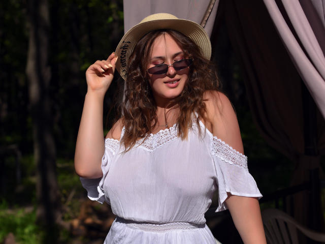 MonikaLebrun - сексуальная веб-камера в реальном времени - 9817049