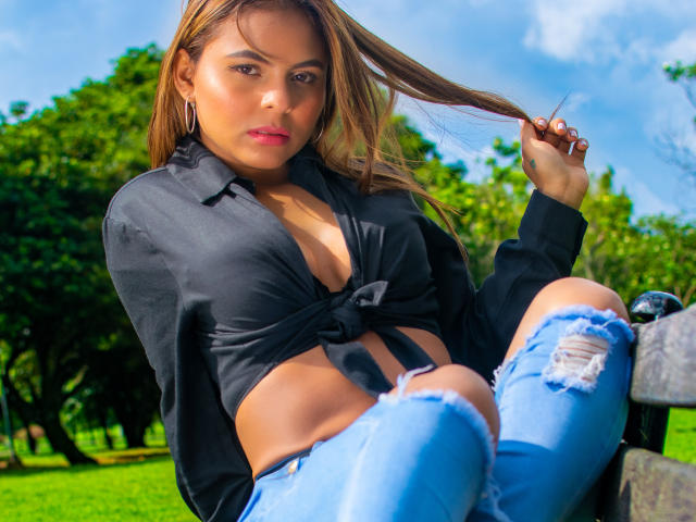 JhoanJenner - Live sex cam - 9828785