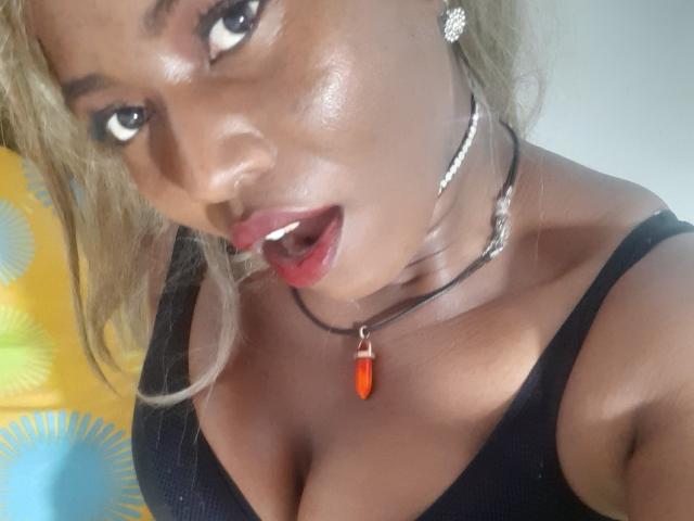 HotChoKolate - Live sexe cam - 9832857