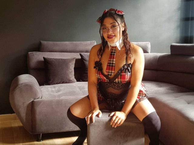 Ameliakay - Live sexe cam - 9834689