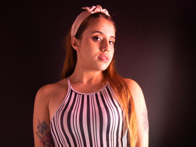 GraceRogers - Live Sex Cam - 9865045
