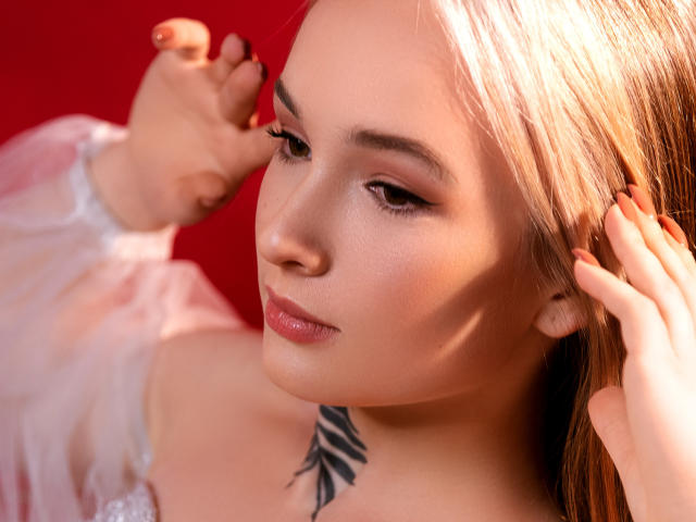 EIIaRichards - Live sex cam - 9866537