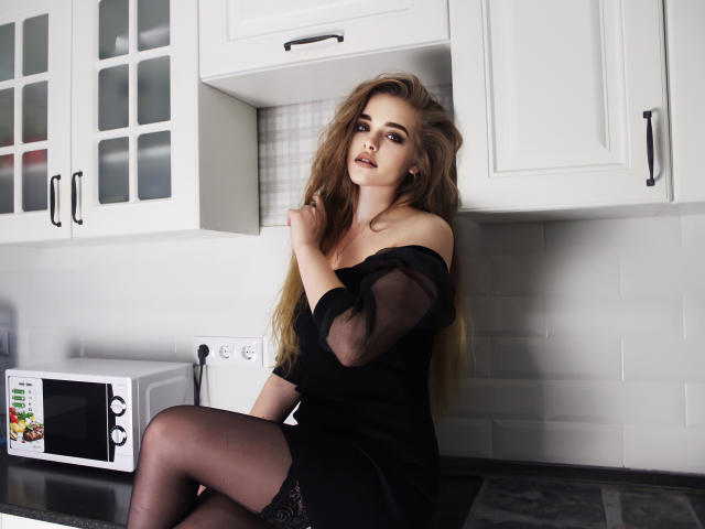 KrisBurke - сексуальная веб-камера в реальном времени - 9873293