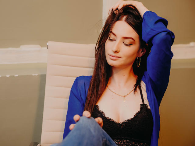 ClioNix - Sexe cam en vivo - 9888485