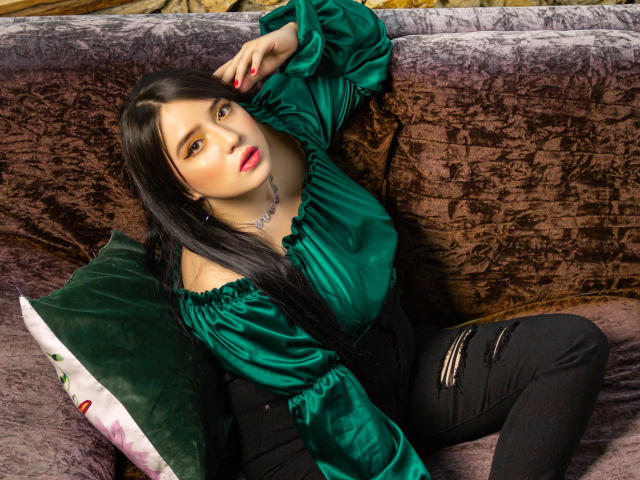 EmelyRose - פורנו בשידור חי ומצלמת סקס - 9896749