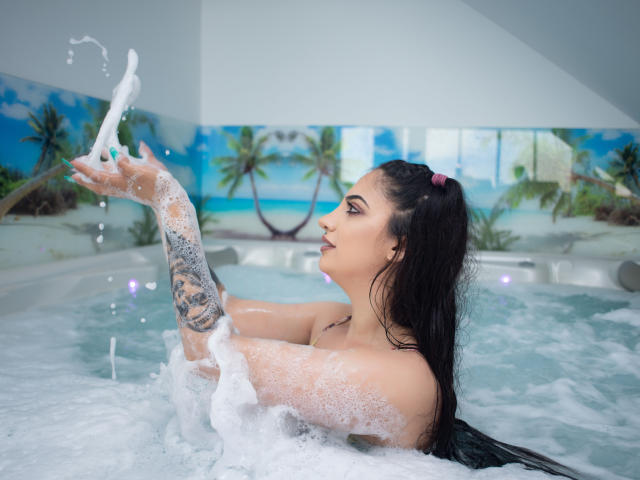 EmelieRosse - сексуальная веб-камера в реальном времени - 9901749