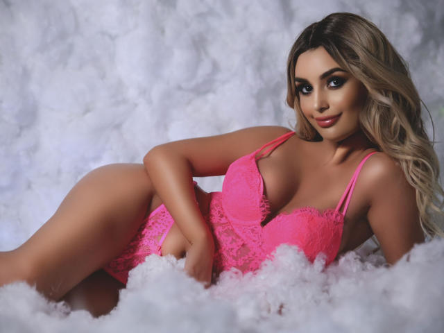 AttractiveReese - Camera khiêu dâm &amp; quyến rũ trực tiếp - 9911185