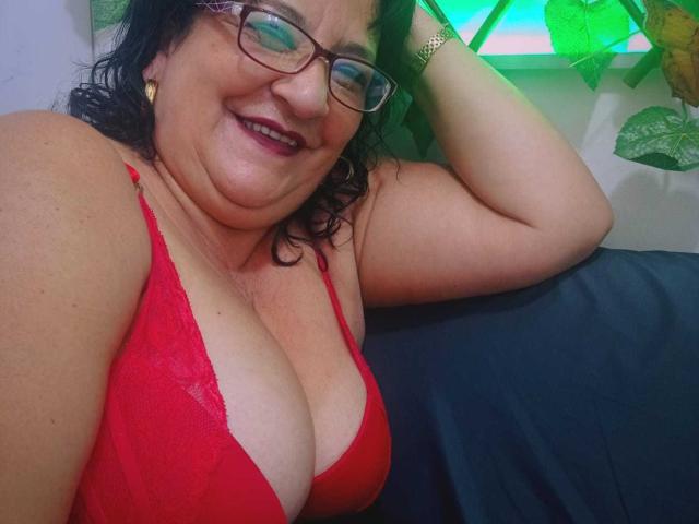 GloriaSexual - Sexe cam en vivo - 9920473