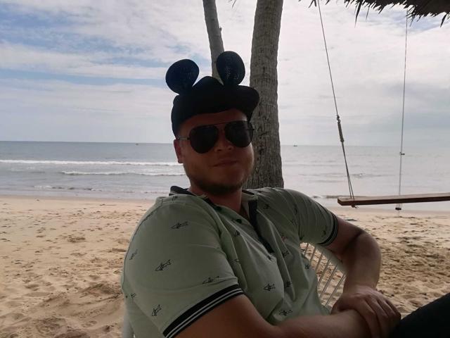 AlexYours - Live porn &amp; sex cam - 9926949