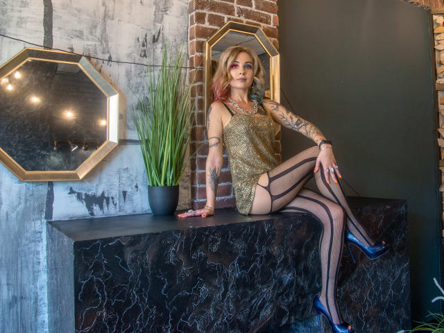 AdeleStrickt - Sexe cam en vivo - 9931793