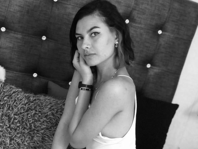 PerlandCatBennett - Live sexe cam - 9937469
