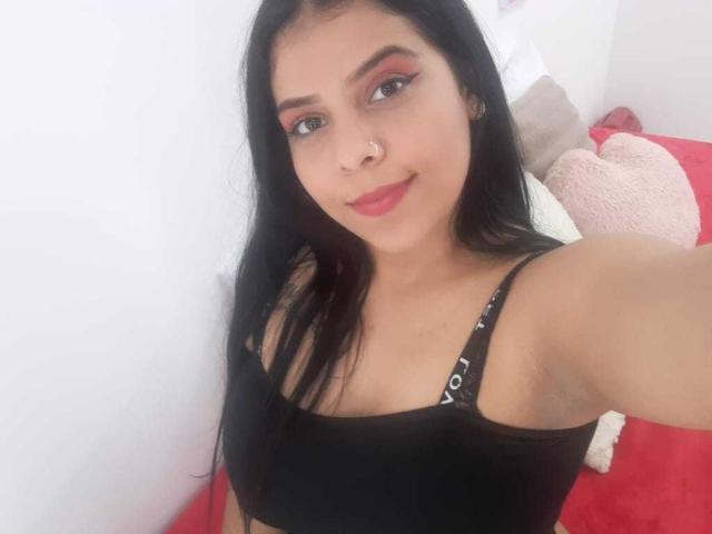 EmilyFoox - Sexe cam en vivo - 9948965