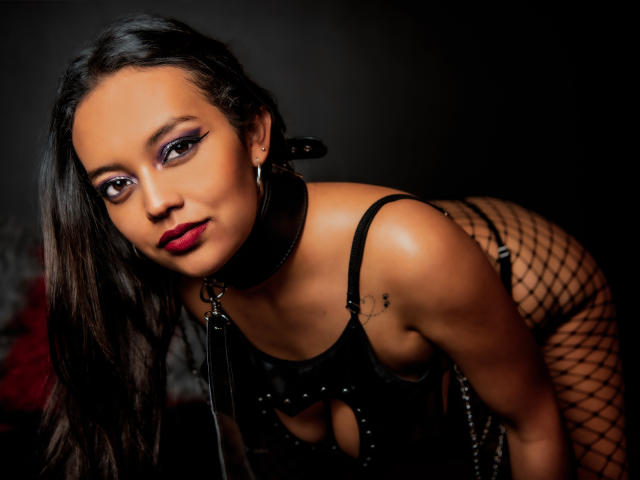 ScarlettBrown - פורנו בשידור חי ומצלמת סקס - 9952201