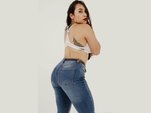 AnnLevine - Live sexe cam - 9954520