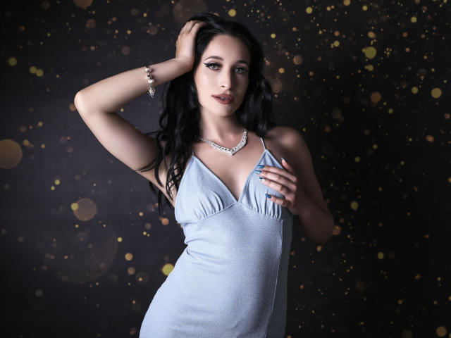 RaynaHunter - Live sex cam - 9955456