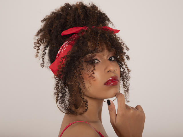 MacarenaWalker - сексуальная веб-камера в реальном времени - 9958065