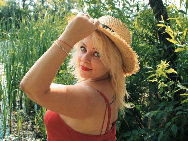 CarolShiny - Live sexe cam - 9963121