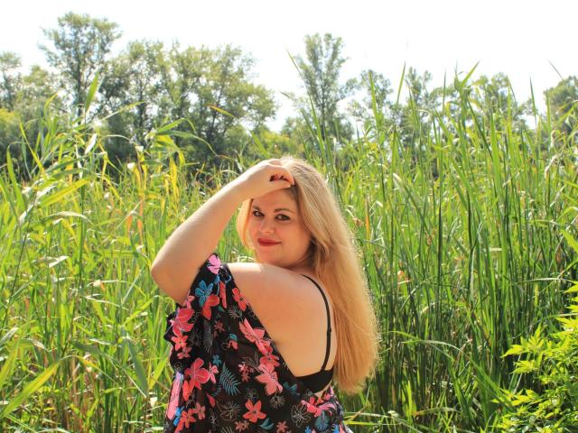 AnnabelLucky - Porno na żywo i seks kamera - 9966311