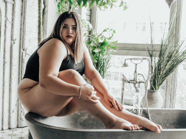 LolaWilson - Live porn &amp; sex cam - 9976511