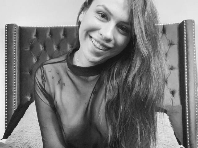 CarolineMurphy - Live sexe cam - 9978135