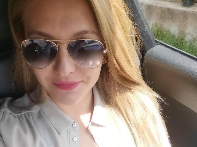 PoisonnBeauty - Live porn &amp; sex cam - 9981771