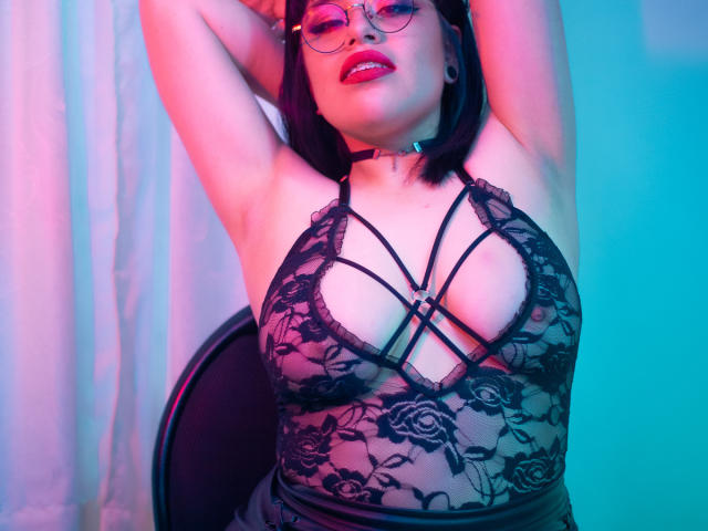 BritanyLH - Live sexe cam - 9984215
