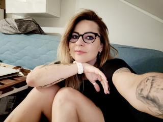 PleasureLara