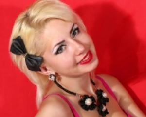 ChloeL