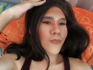 DannaHotPoseX