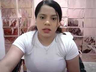 IsabelPlax