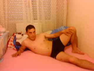AmateurMale