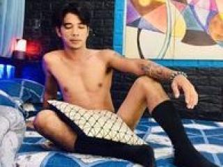 AsianHostoBoy