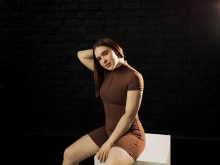 LauraHlot