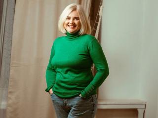 Christine81-hot