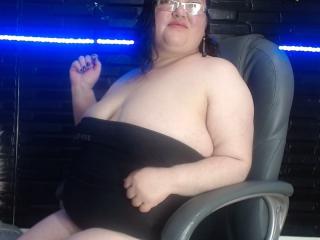 CurvyHotX