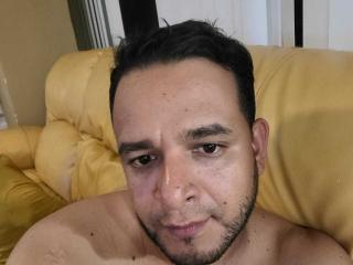 LatinoG
