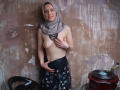 AdaraArabian - Web cam porn avec cette éblouissante maîtresse french en chaleur avec des cheveux bruns foncés sur le site Xlovecam.com 