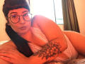 AriaStone - Live chat porno avec cette Jeune coquine avec une touffe taillée sur la plateforme XloveCam 