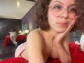 SophieBlake - Live sex cam - 27563400
